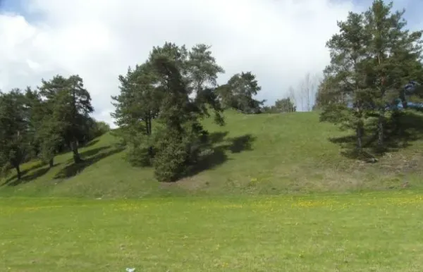 Lentainių piliakalnis nuotrauka