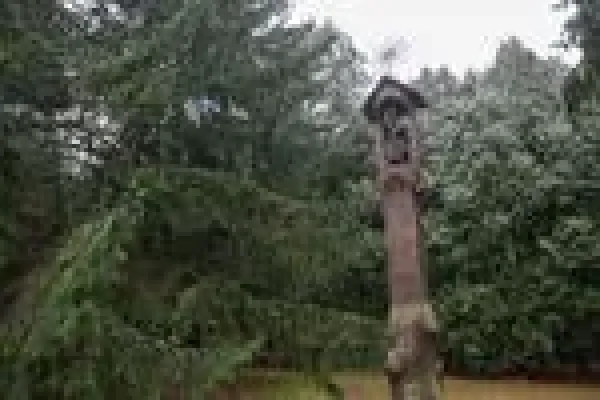 Paminklas prie Sitkūnų radijo stoties nuotrauka