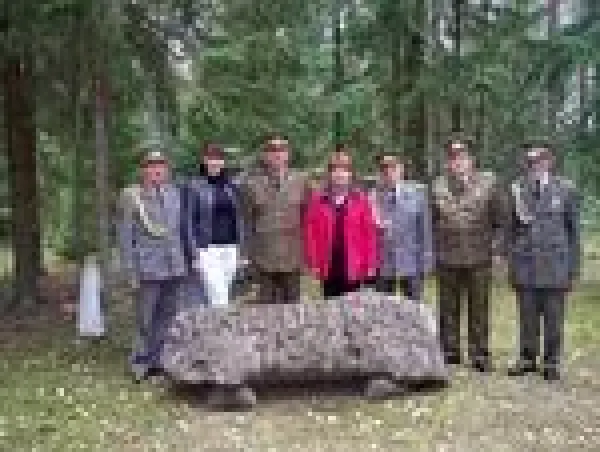 1863 m. sukilėlių kapas, vad. Lenkapiu nuotrauka
